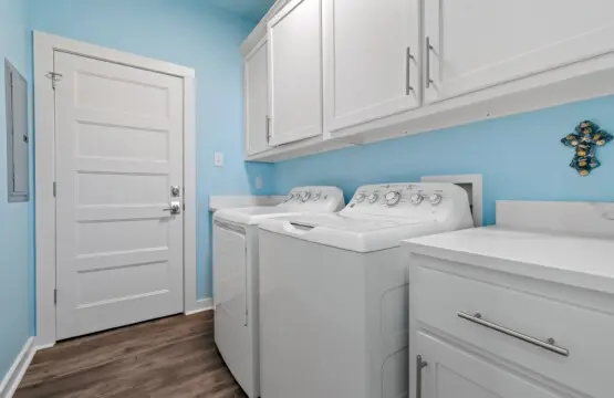 1fdfbfbe53da4a599c5e880e750e153a LargeOriginal.jpg