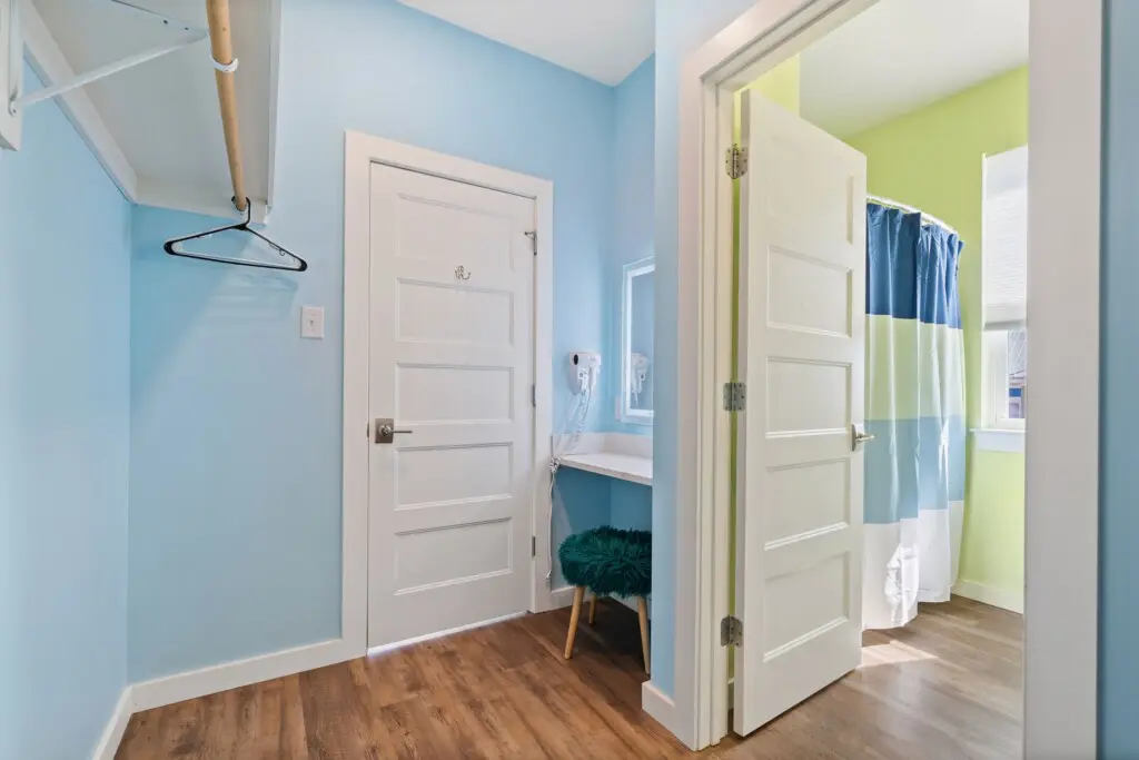 5f45096b830c4d6bbfc74df8b1b068a3 LargeOriginal.jpg