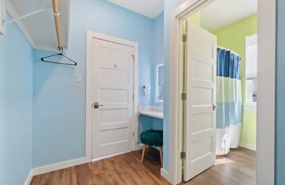 5f45096b830c4d6bbfc74df8b1b068a3 LargeOriginal.jpg