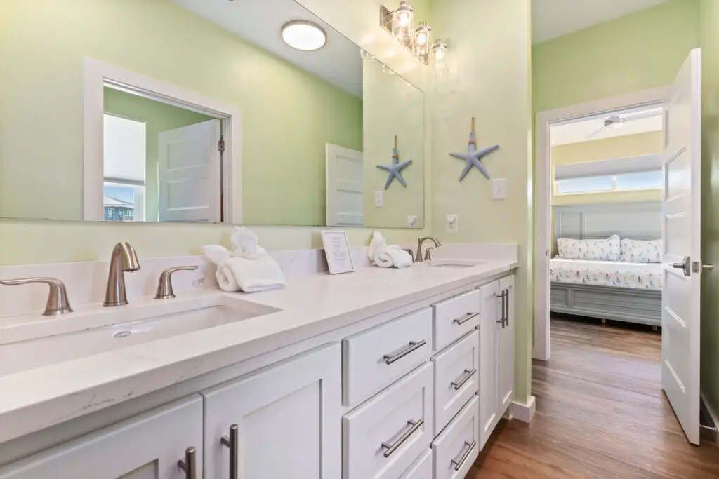 7ffbd8e8f83c4cc2bd7c3ff50eaa093b LargeOriginal.jpg