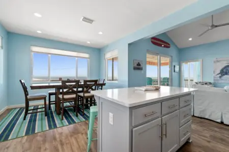 a9762ee83d114eb396370ba91cd79727 LargeOriginal.jpg