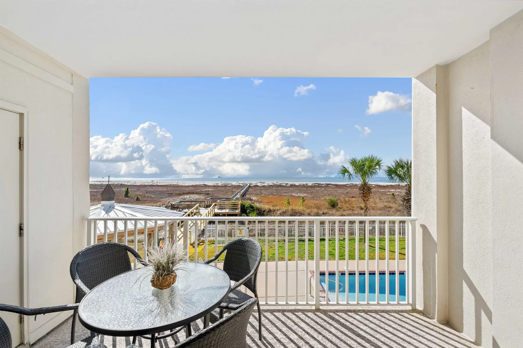 c8b5ed1179a84f99b82c1711c49a23c2 LargeOriginal.jpg