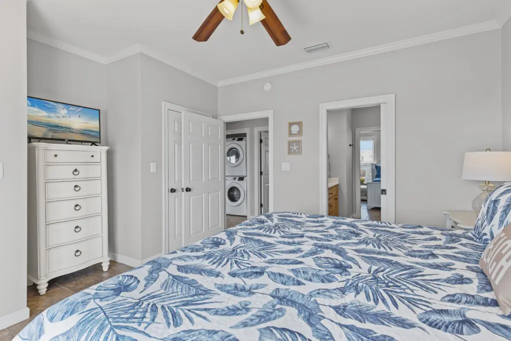 1fb583aa141b48f2adf17eacfd92f1b9 LargeOriginal.jpg