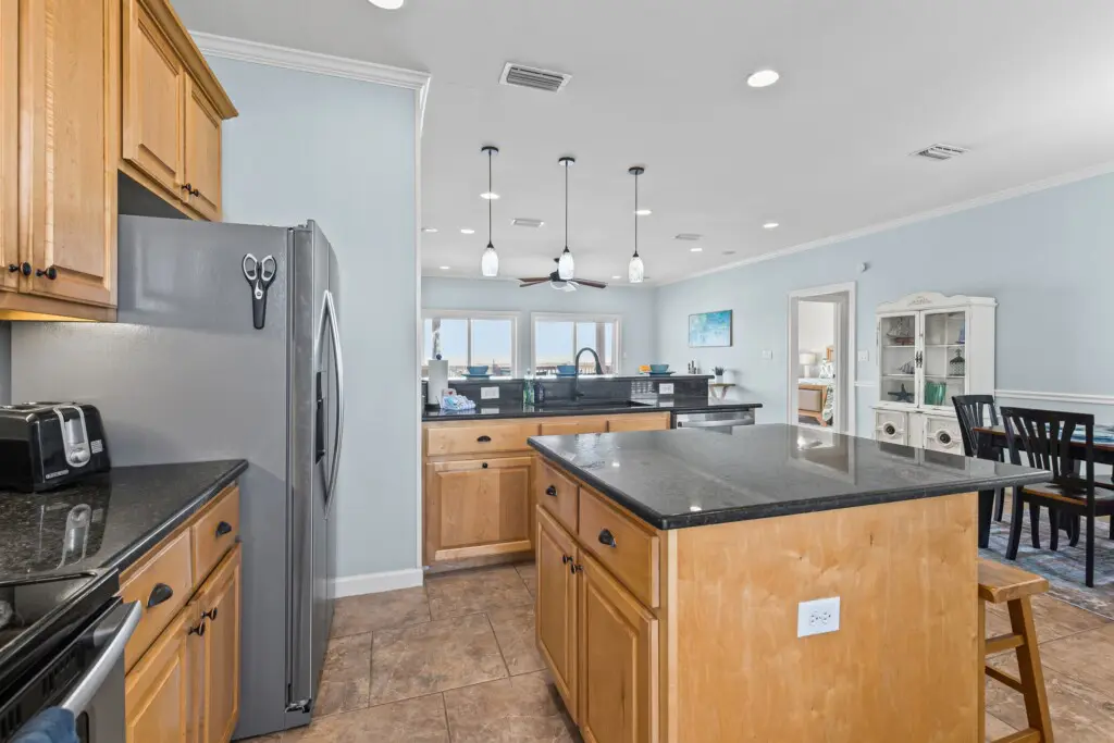 f26097d256944f92a692daeb480bdfc5 LargeOriginal.jpg