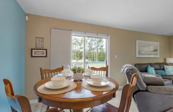 fb117ad63142419996dfb95e756e6c1e LargeOriginal.jpg