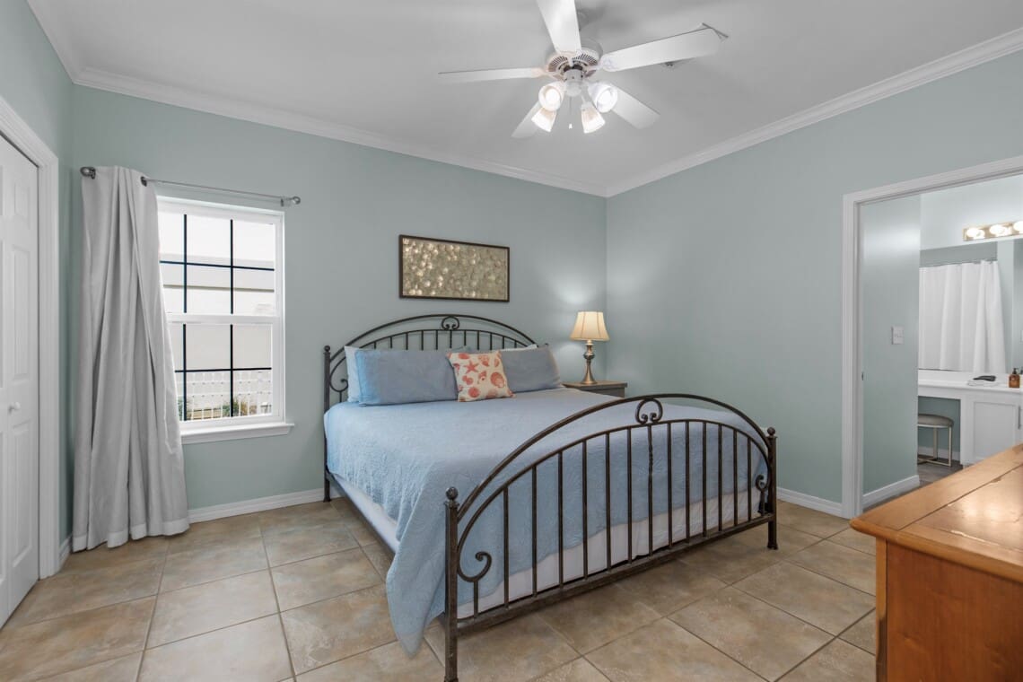 08f0a997286f4381991e5ae14d6ac2d0 LargeOriginal.jpg