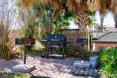 1b6f0aae171e41938e9a9fb2887bfac4 LargeOriginal.jpg