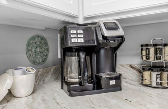 2c48ed93d6be4d9f90e087c2174103e4 LargeOriginal.jpg