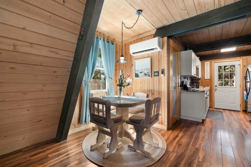 2c8eb4ff4b5048c191e34e7998767f50 LargeOriginal.jpg