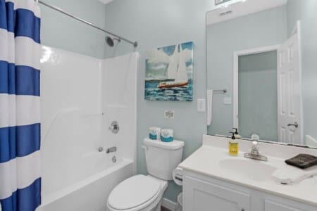 2cfa263dd4f94c07903f59a285c1632e LargeOriginal.jpg