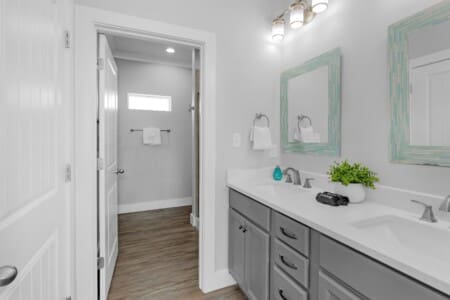 3abe5129fdf44ac78c2f6da296a5b46e LargeOriginal.jpg