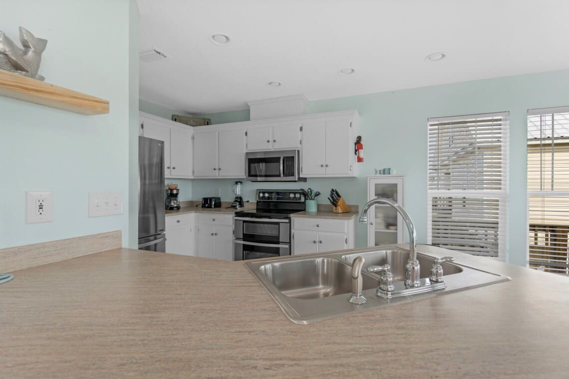 5c14e08460aa4a07ba8c263f7a3be860 LargeOriginal.jpg