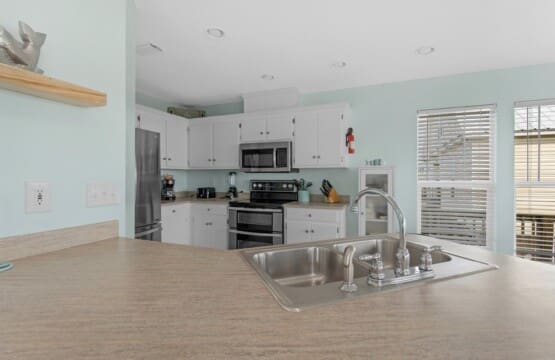 5c14e08460aa4a07ba8c263f7a3be860 LargeOriginal.jpg