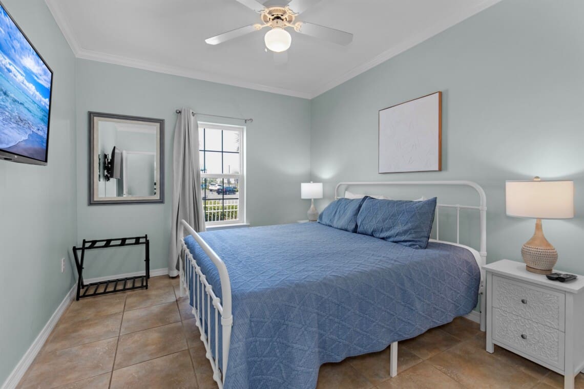 6447bae3c6114ed6b0eac7e1dda0df84 LargeOriginal.jpg