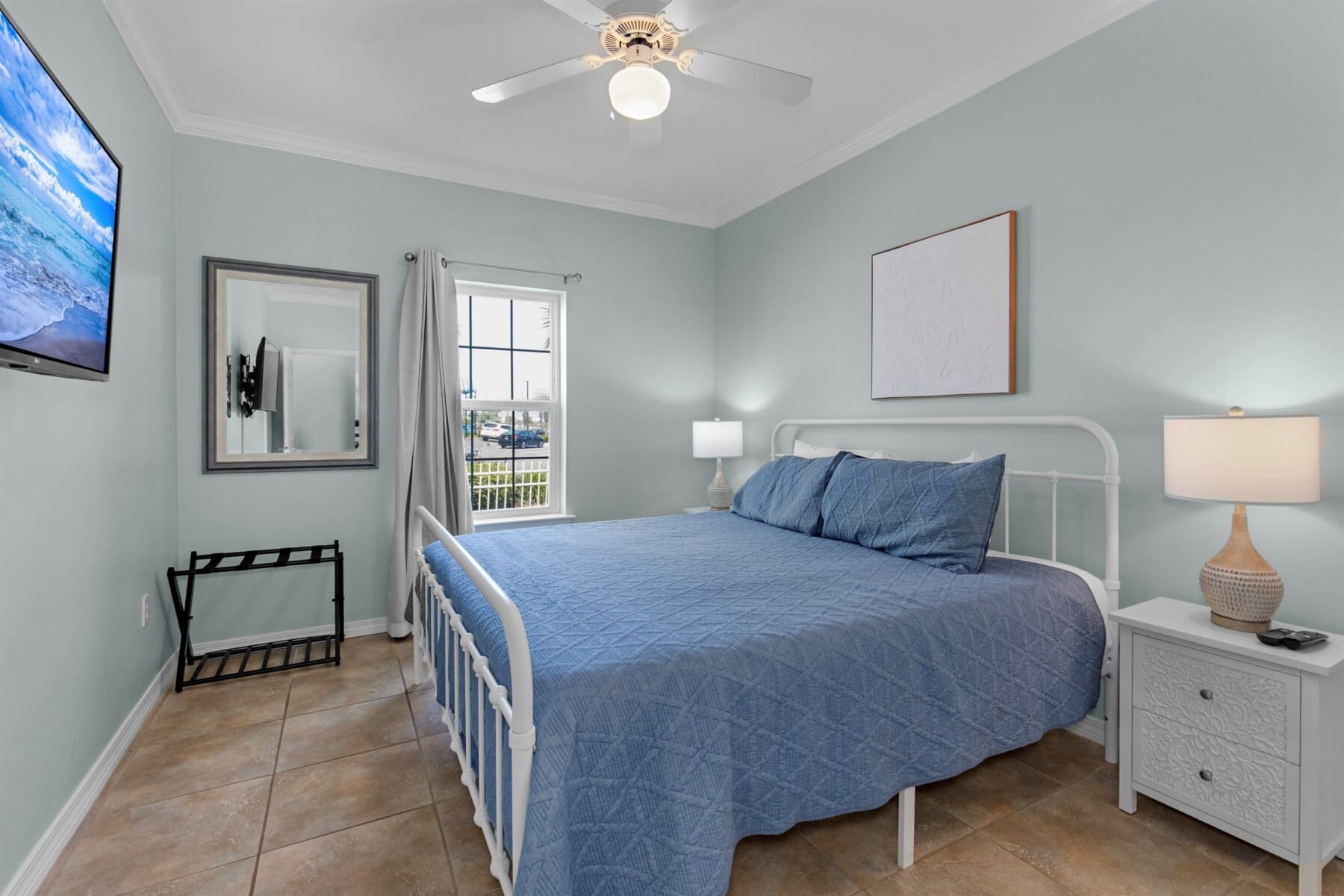 6447bae3c6114ed6b0eac7e1dda0df84 LargeOriginal.jpg