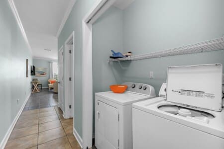 65c3acc8fab34e73945c667d67e96132 LargeOriginal.jpg