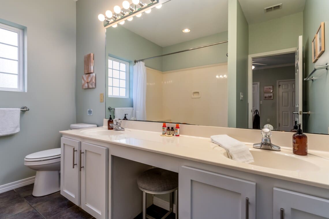 7ad2769fab924a0eb8c814f35eb1a532 LargeOriginal.jpg