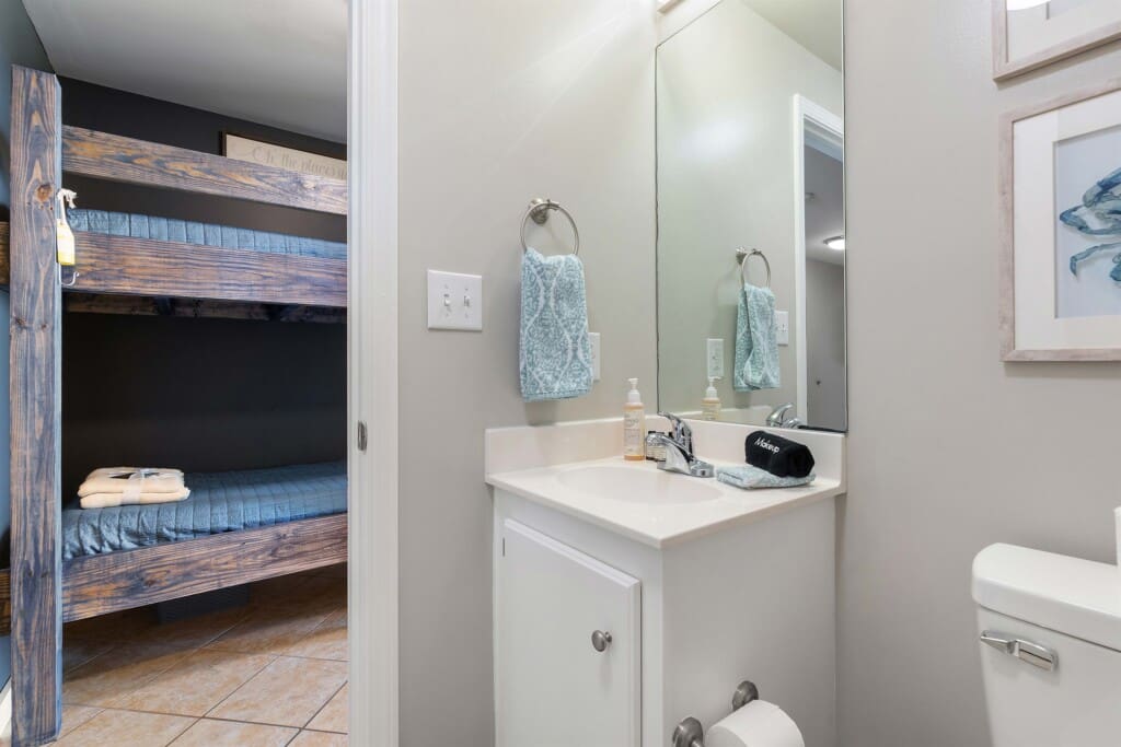 911e89220d614642a04eabd842db4b41 LargeOriginal.jpg