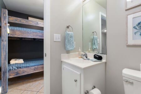 911e89220d614642a04eabd842db4b41 LargeOriginal.jpg