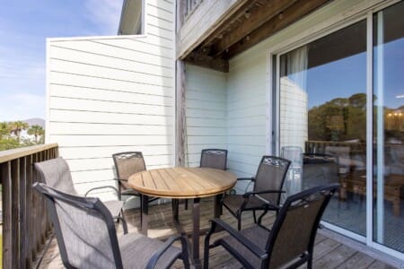 98207b5bfde44dc6be94f76b853b6278 LargeOriginal.jpg