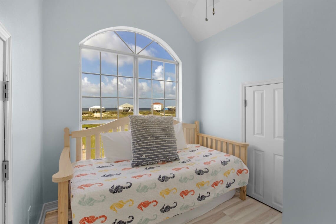 ad2456871790451aadc140bec0db18b9 LargeOriginal.jpg