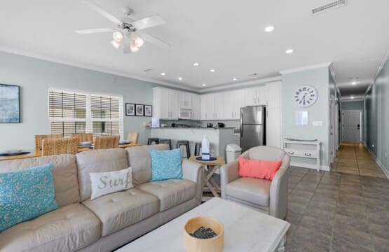 b594405a807e42f2b7f857830d9eb9bf LargeOriginal.jpg