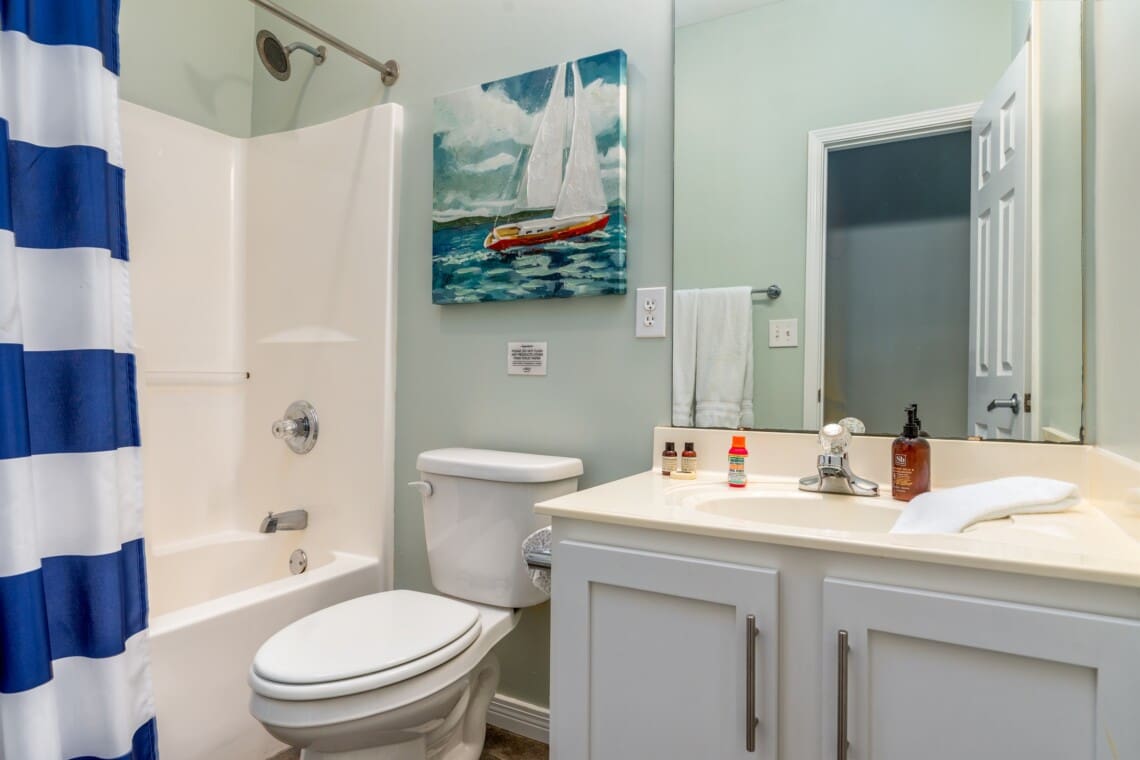 be5bc3c236eb40ed873f8564193045b5 LargeOriginal.jpg