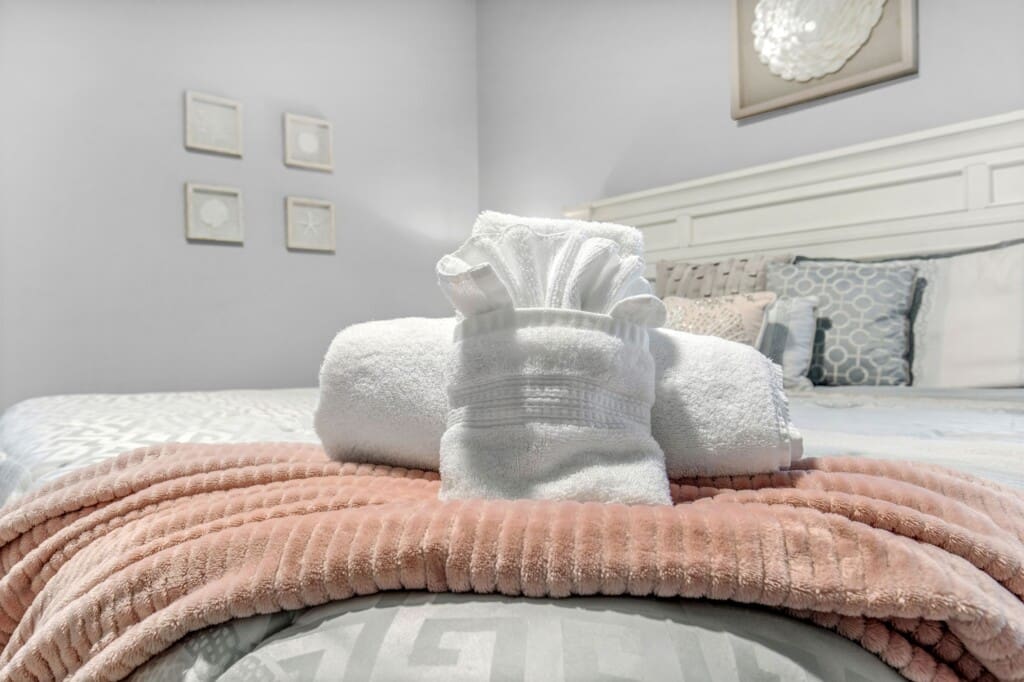 bef4c335d6424eedb590e09d34551a89 LargeOriginal.jpg