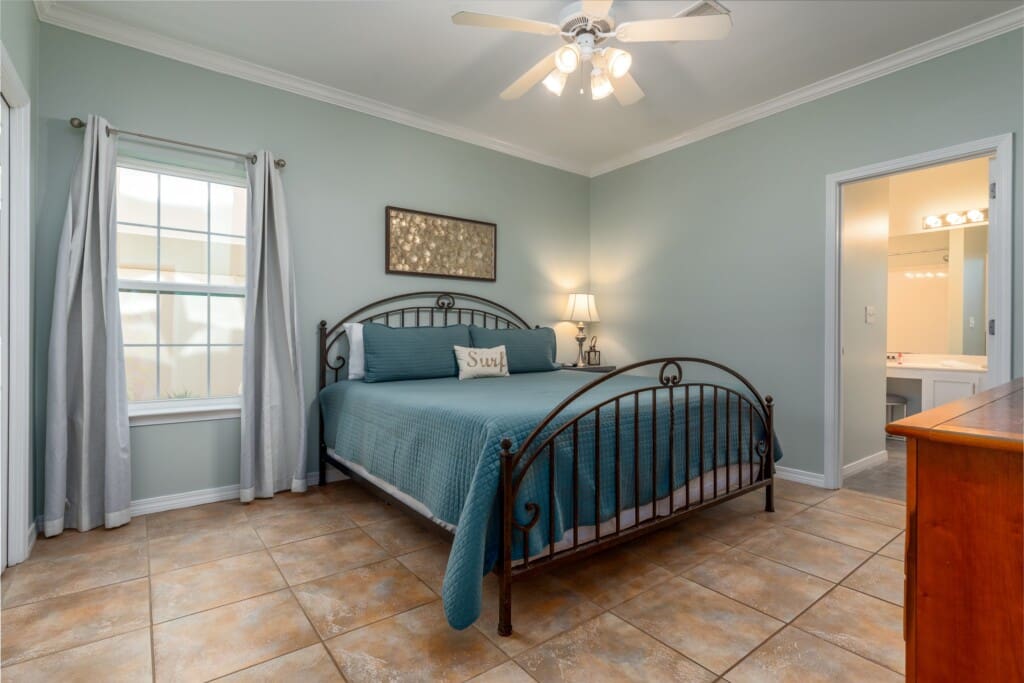 ce4bf3079d5843bd978558bec43260cb LargeOriginal.jpg