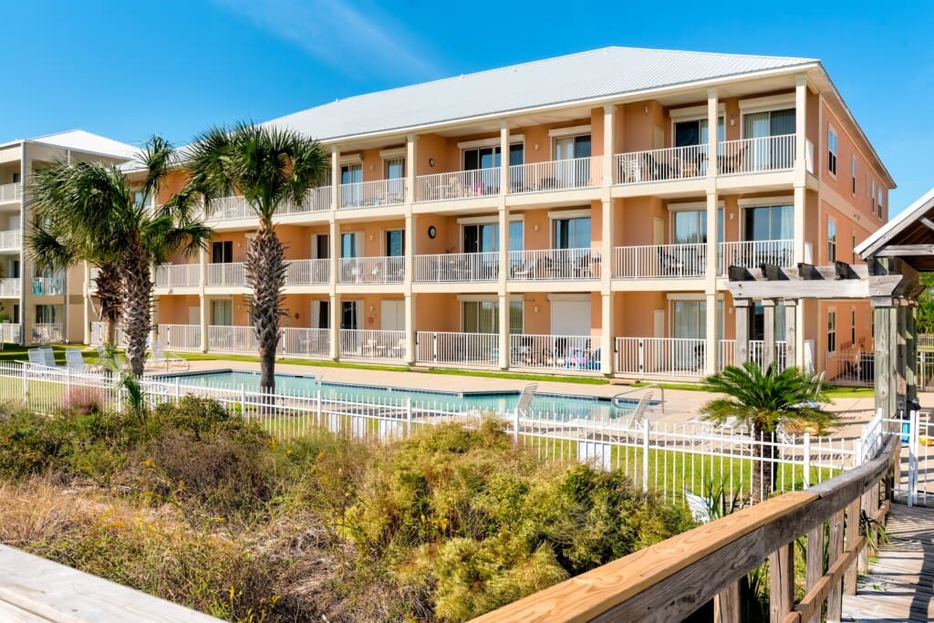 cef9c0ab56c44f30a31ca280295e9c3f LargeOriginal.jpg