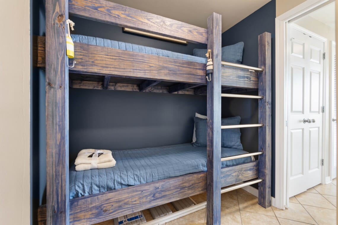 d4dcda63c28d41a9a172246e2fb68371 LargeOriginal.jpg