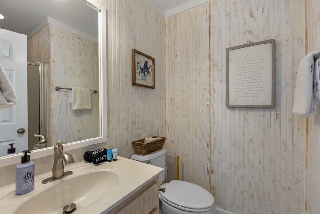 de33b79704bc4f0ab3459efa58484543 LargeOriginal.jpg