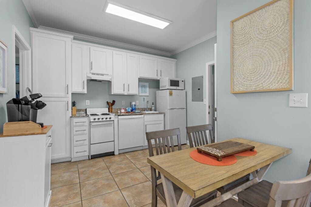 e96bdec098d549249140e30b26963572 LargeOriginal.jpg