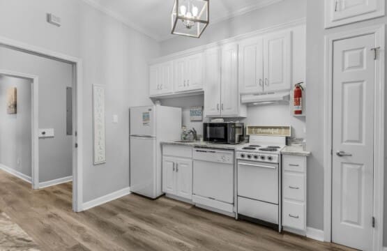 f9fd485715b646bbaf111a308dc49f92 LargeOriginal.jpg