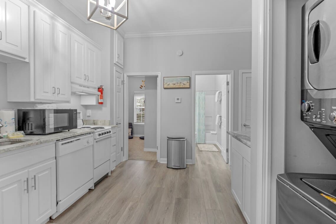 fce1daccd64844509465da7d2c4bfa13 LargeOriginal.jpg