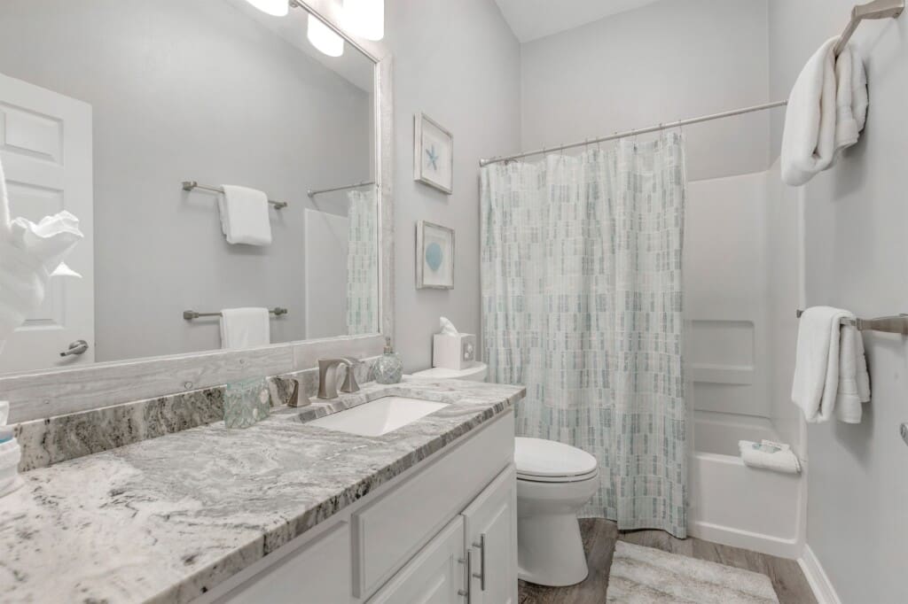 fe0fa3467b63401fa2f17daac812d119 LargeOriginal.jpg