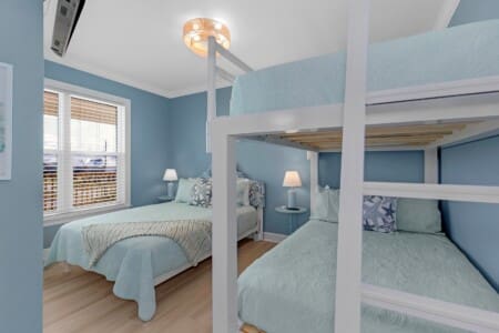 0354e1e62a5b46388239c2f83b25b6a3 LargeOriginal.jpg