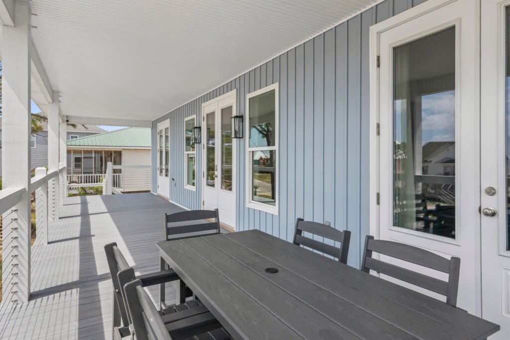 0b3b5ba2479c4d1590405e6b9177d451 LargeOriginal.jpg