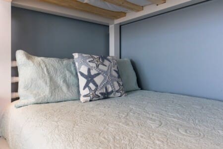 0e1e93bcfd4b46439f61a85f34f0dab9 LargeOriginal.jpg