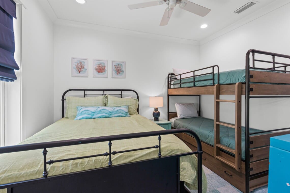 471478c16baf403f93f55a2196d8d2a0 LargeOriginal.jpg