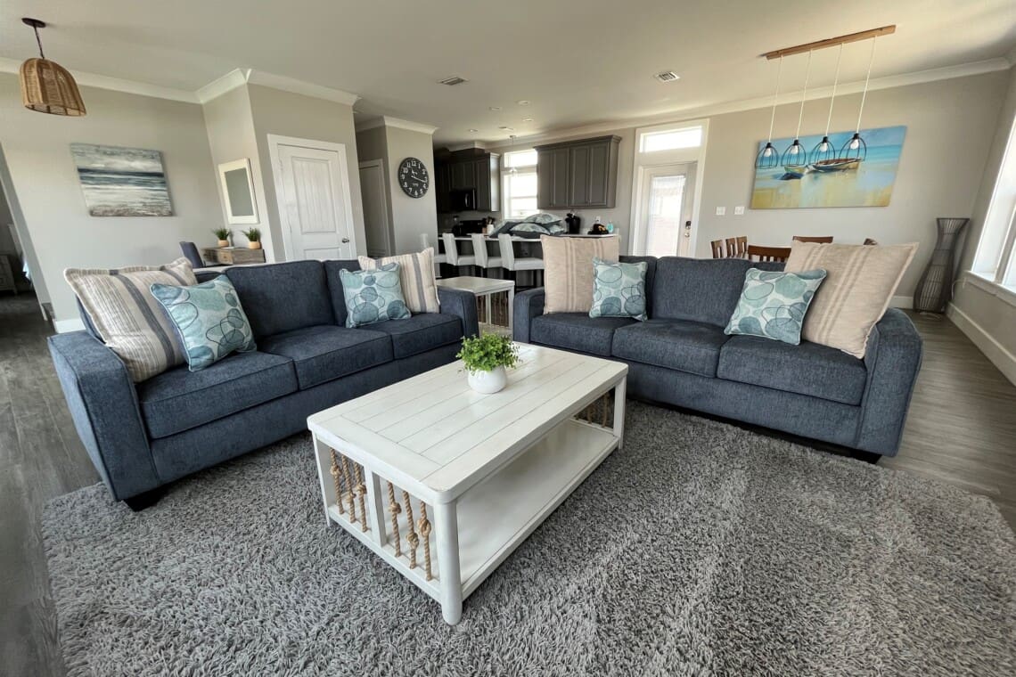 90834d9791cb4946aac188e4f284c1a7 LargeOriginal.jpg