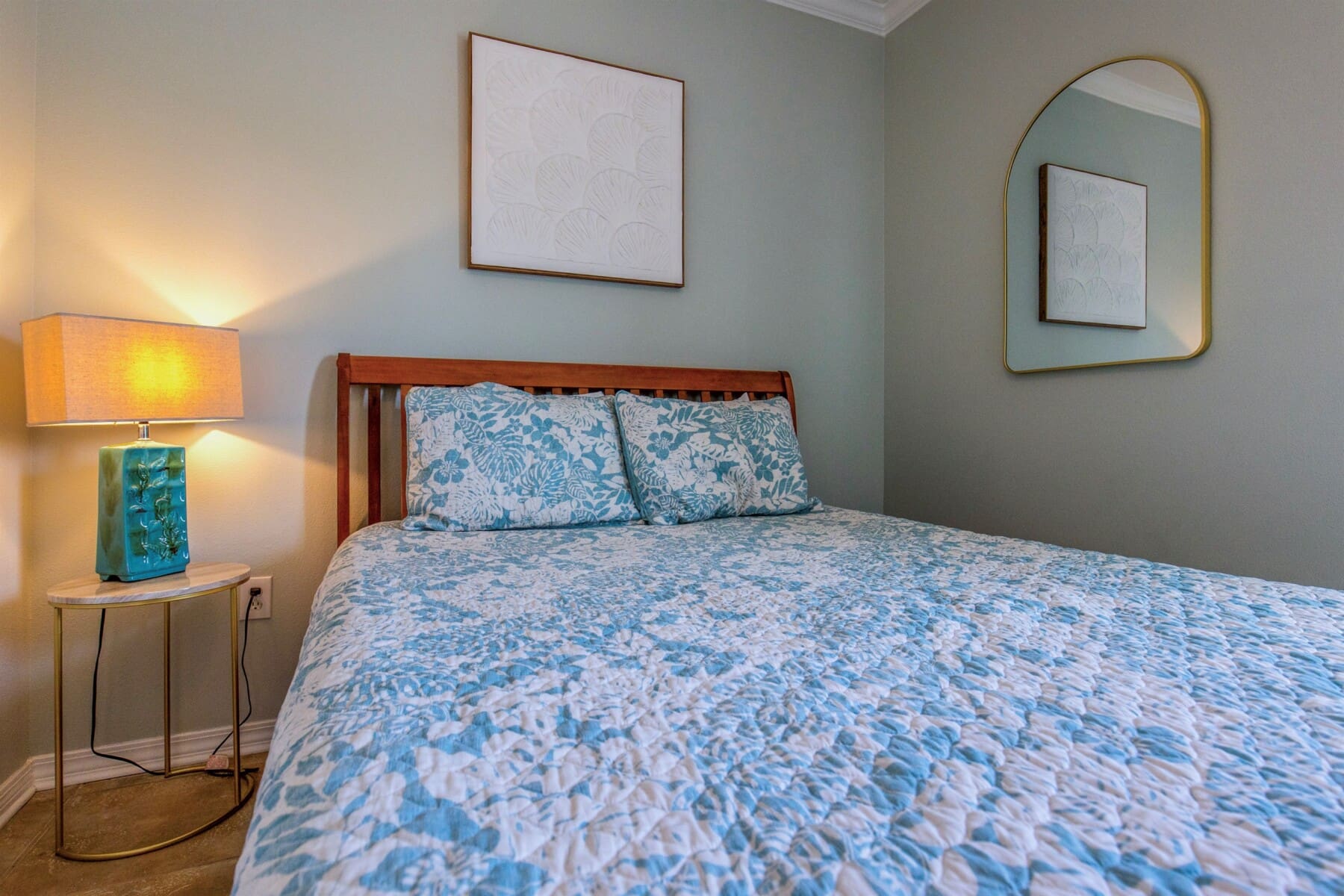 b9e6abd2f0d946fcad09f84fd390406b LargeOriginal.jpg