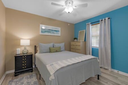 e51fb2a526184e67a188ab5f83f745f9 LargeOriginal.jpg