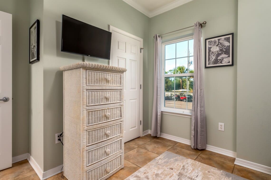 e5f907d3257e4717a979edf193a36cc0 LargeOriginal.jpg