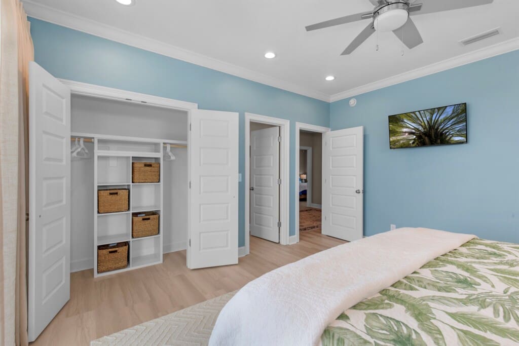 eb6ccbd1f0c944fb84ed14f9dd21d8da LargeOriginal.jpg