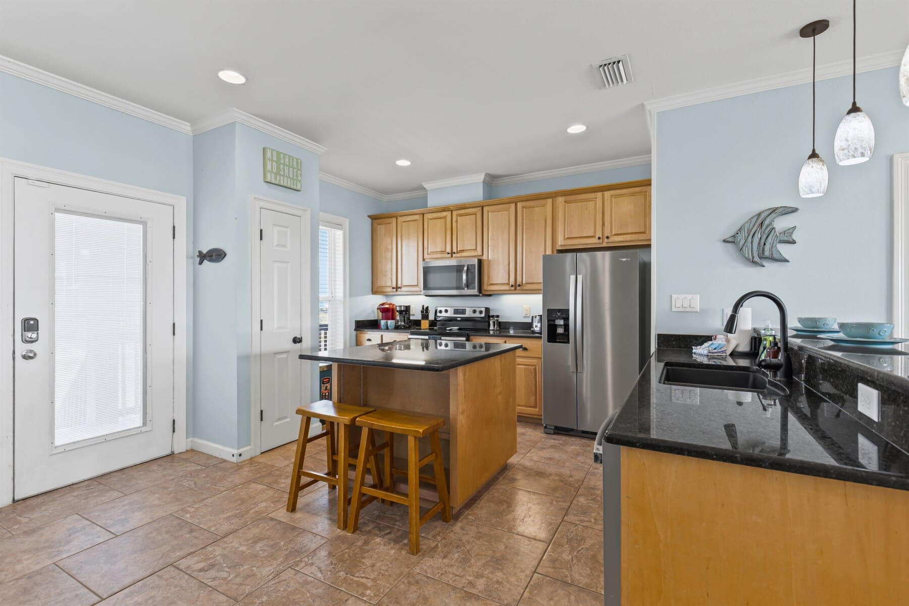 ec5e6d05f66748ac9be842aac7c20ba1 LargeOriginal.jpg